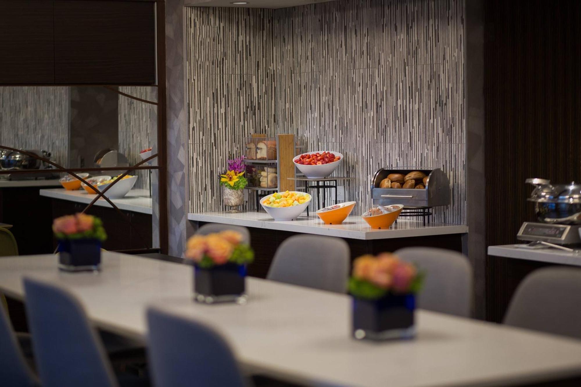 Renaissance Las Vegas Hotel מראה חיצוני תמונה